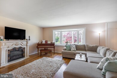 150 Nelson Dr, Williamstown, NJ 08094 - photo 4