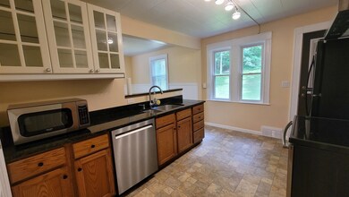 21 Beech St unit 23, Newmarket, NH 03857 - photo 2
