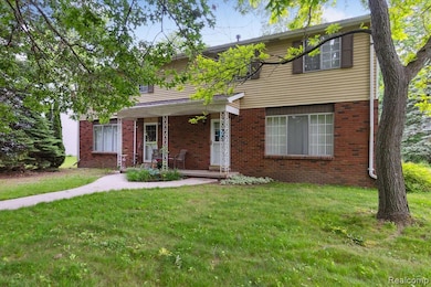 10461 Eagle Rd, Davisburg, MI 48350 - photo 4