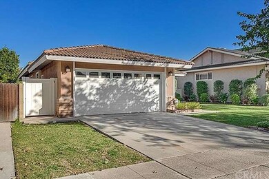 Attached 2 car garage