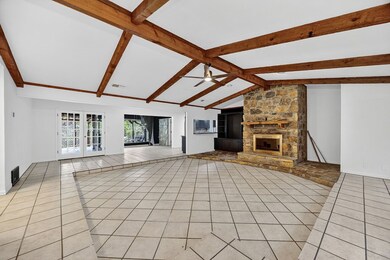 309 Jean Ct, Springtown, TX 76082 - photo 7