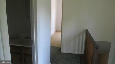 8269 Londonderry Ct, Laurel, MD 20707 - photo 4