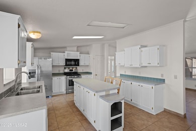 4410 W Elvado Rd, Tucson, AZ 85746 - photo 5