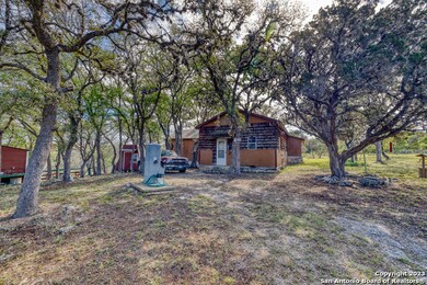 630 County Road 246, Hondo, TX 78861 - photo 4