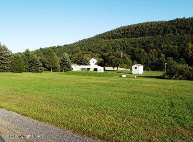 140 Douglas Ln, Kunkletown, PA 18058 - photo 4