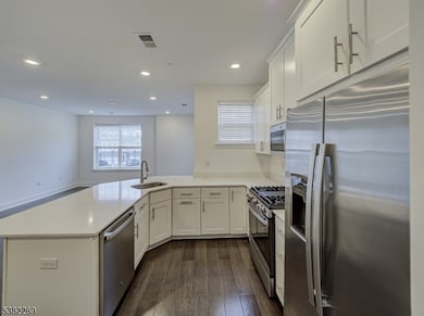 63 Veterans Way, Morris Plains, NJ 07950 - photo 6