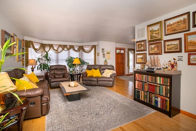 unlisted-address, Chicago, IL 60638 - photo 4