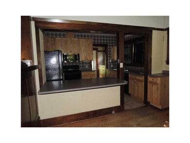 Kitchen. KITCHEN FROM DINETTE