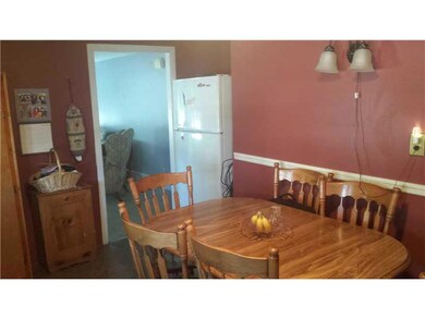 29 Beech St, Woonsocket, RI 02895 - photo 3