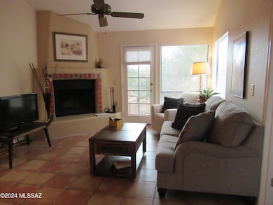 7601 N Calle Sin Envidia unit 34, Tucson, AZ 85718 - photo 2
