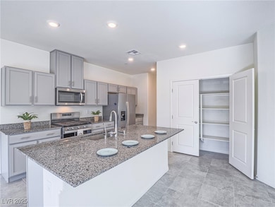 427 Larksong Ave, Henderson, NV 89011 - photo 4