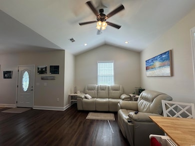 304 S Magnolia Ave, Andrews, SC 29510 - photo 5