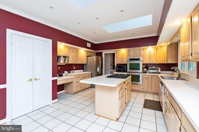 2794 Spring Lakes Dr, Davidsonville, MD 21035 - photo 7