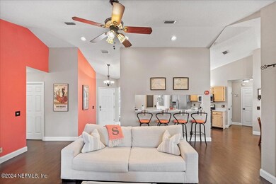 3008 Bridgeview Dr, Jacksonville, FL 32216 - photo 4