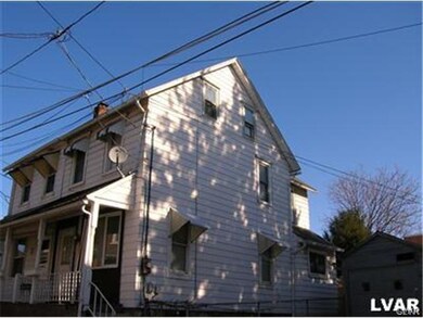 934 Masslich St, Bethlehem, PA 18018 - photo 2