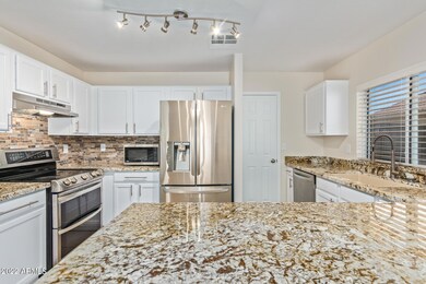 1214 E Wahalla Ln, Phoenix, AZ 85024 - photo 3