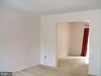 2879 Madeira Ct unit 11-1, Woodbridge, VA 22192 - photo 5