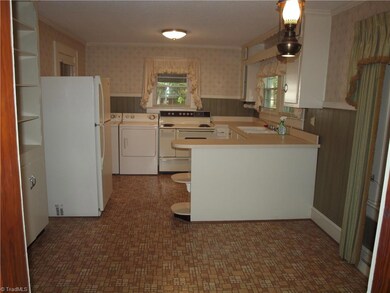 4395 Nc Highway 42 S, Asheboro, NC 27205 - photo 5