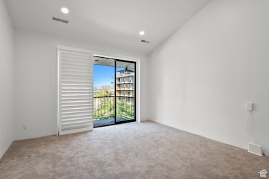 939 S Donner Way unit 307, Salt Lake City, UT 84108 - photo 3