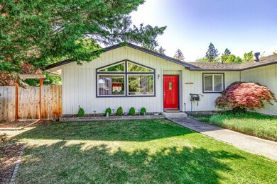 1376 Foxwood Dr, Medford, OR 97504 - photo 2