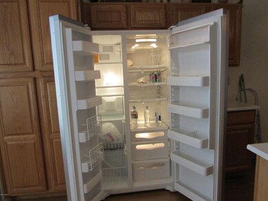 Super clean fridge stays