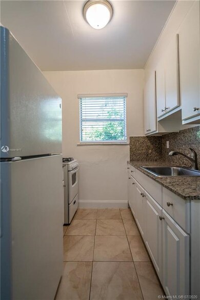 7510 Byron Ave unit 3, Miami Beach, FL 33141 - photo 7