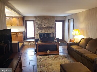 904 Forbes St, Blackwood, NJ 08012 - photo 2