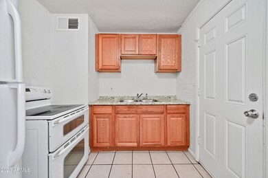 3122 E Hubbell St unit D, Phoenix, AZ 85008 - photo 6