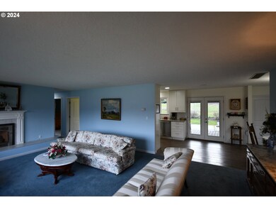 701 W 19th St, the Dalles, OR 97058 - photo 4