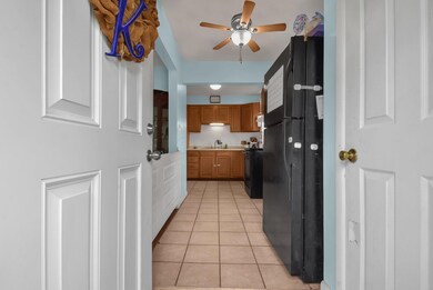 2-web-or-mls-1045-erickson-ave