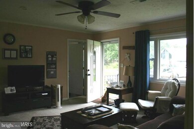 288 Monroe Dr, Colonial Beach, VA 22443 - photo 4