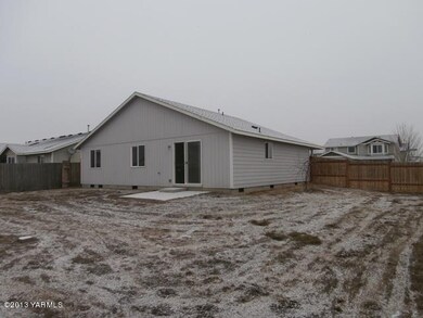 561-842686-Back Right