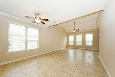 10914 Camarillo Ct, Houston, TX 77088 - photo 3