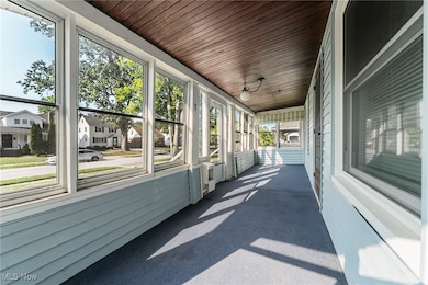 26381 Shoreview Ave, Euclid, OH 44132 - photo 2