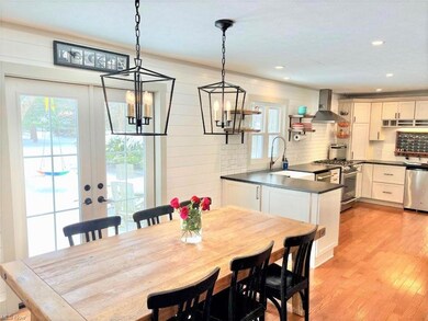 140 Ben Shaw Rd, Aurora, OH 44202 - photo 2