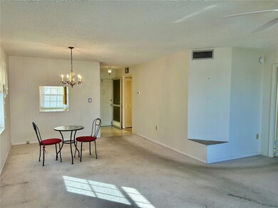 6960 20th Ave N unit 301, Saint Petersburg, FL 33710 - photo 6