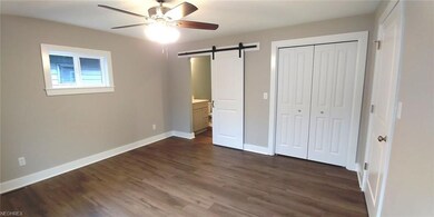 1st floor master BR with on suite full bath
