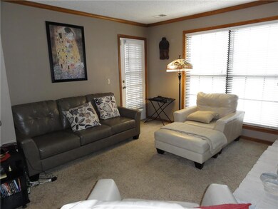 Living room (2)