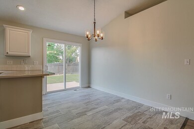 710 Aberdeen Dr, Nampa, ID 83686 - photo 5