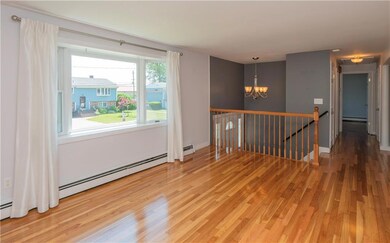 24 Reardon Dr, Middletown, RI 02842 - photo 3