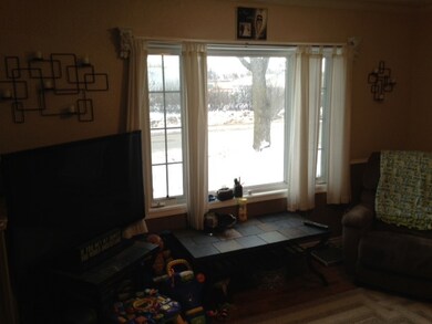 1401 10th Ave S, Grand Forks, ND 58201 - photo 4