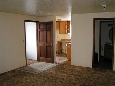 611 SE L St, Grants Pass, OR 97526 - photo 7