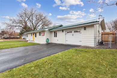 1046 6th St W, Kalispell, MT 59901 - photo 2
