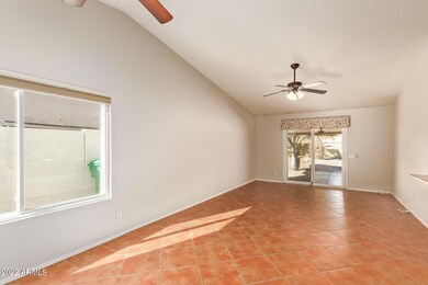Quartz - Family Rm