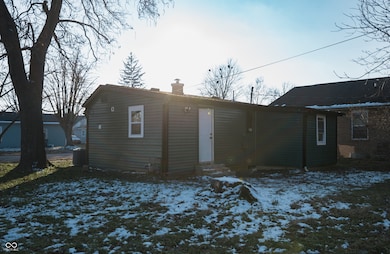 908 W Laurel St, Seymour, IN 47274 - photo 3