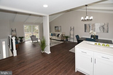 2107 Thomas View Rd, Reston, VA 20191 - photo 5