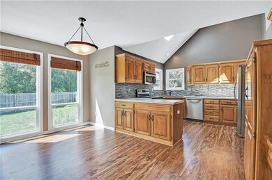 5708 Brownridge Dr, Shawnee, KS 66218 - photo 6