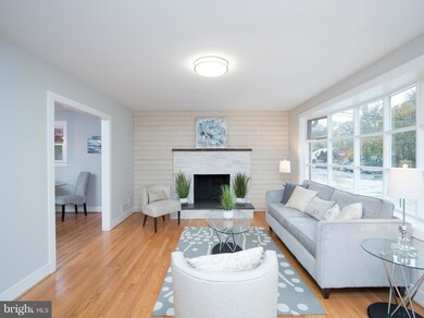 307 Cedar Ln, Annapolis, MD 21403 - photo 4