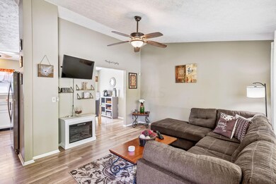 1-web-or-mls-4928-muleady-ct