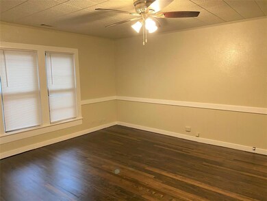 908 N Clements St, Gainesville, TX 76240 - photo 7